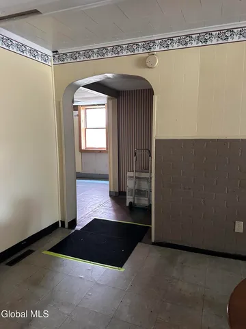 $164,900 | 26 North Market Street, Johnstown, NY 12095