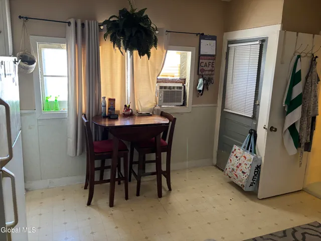 $164,900 | 26 North Market Street, Johnstown, NY 12095