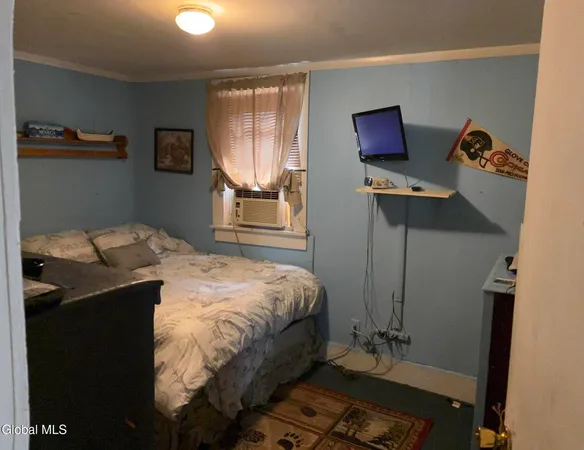$164,900 | 26 North Market Street, Johnstown, NY 12095