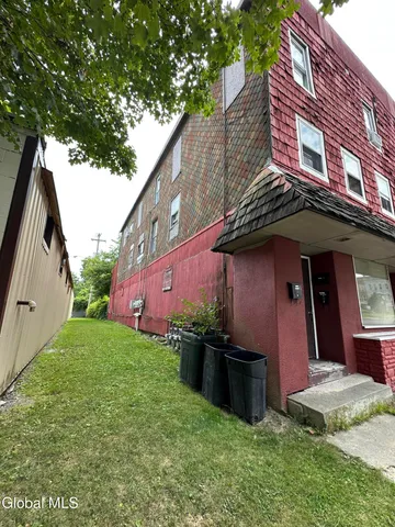 $164,900 | 26 North Market Street, Johnstown, NY 12095