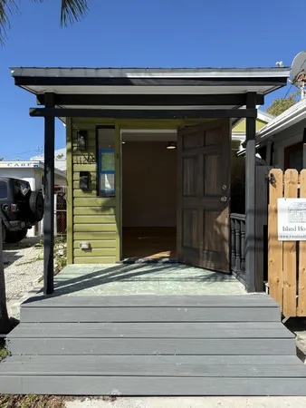 $3,600 | 1120 White Street, Unit C, Key West, FL 33040