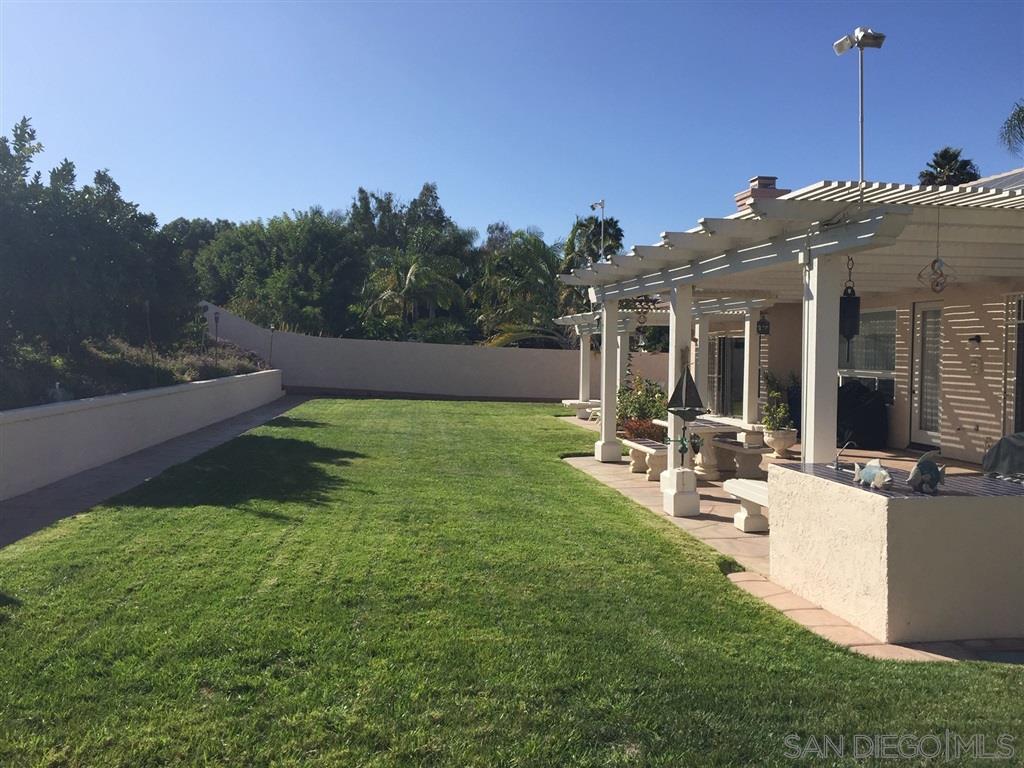 5817 Ranch View Road Oceanside, CA 92057 - Photo 11 of 23 Gallery Image 11