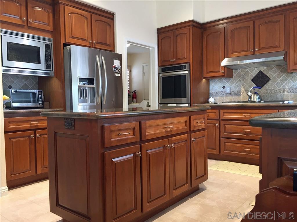 5817 Ranch View Road Oceanside, CA 92057 - Photo 18 of 23 Gallery Image 18