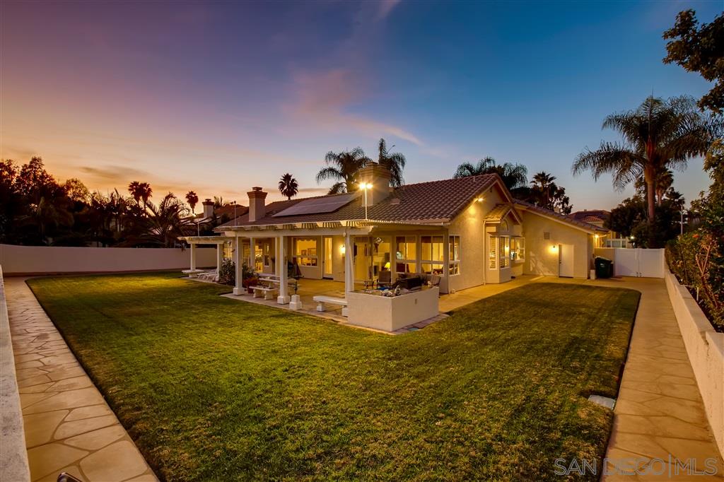 5817 Ranch View Road Oceanside, CA 92057 - Photo 6 of 23 Gallery Image 6