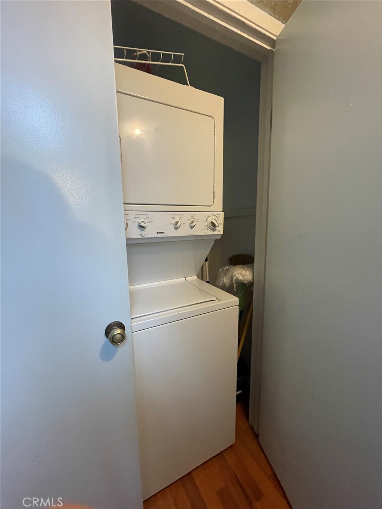 4501 Peck Road, Unit 9 El Monte, CA 91732 - Photo 4 of 17 a utility room with dryer and washer