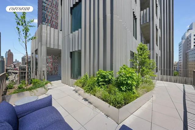 $3,499,000 | 9 Chapel Street, Unit 10A | Downtown Brooklyn