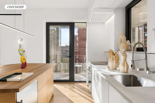 $3,499,000 | 9 Chapel Street, Unit 10A | Downtown Brooklyn