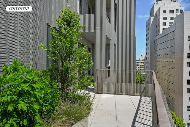 $3,499,000 | 9 Chapel Street, Unit 10A | Downtown Brooklyn