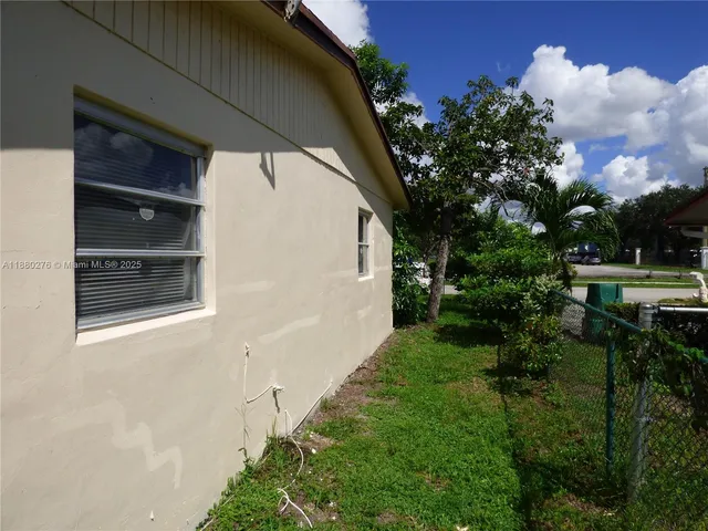 $2,650 | 3560 Northwest 8th Street, Lauderhill, FL 33311