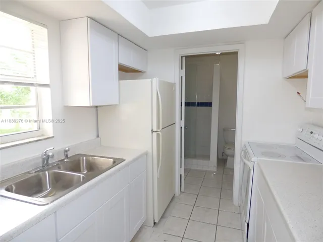 $2,650 | 3560 Northwest 8th Street, Lauderhill, FL 33311