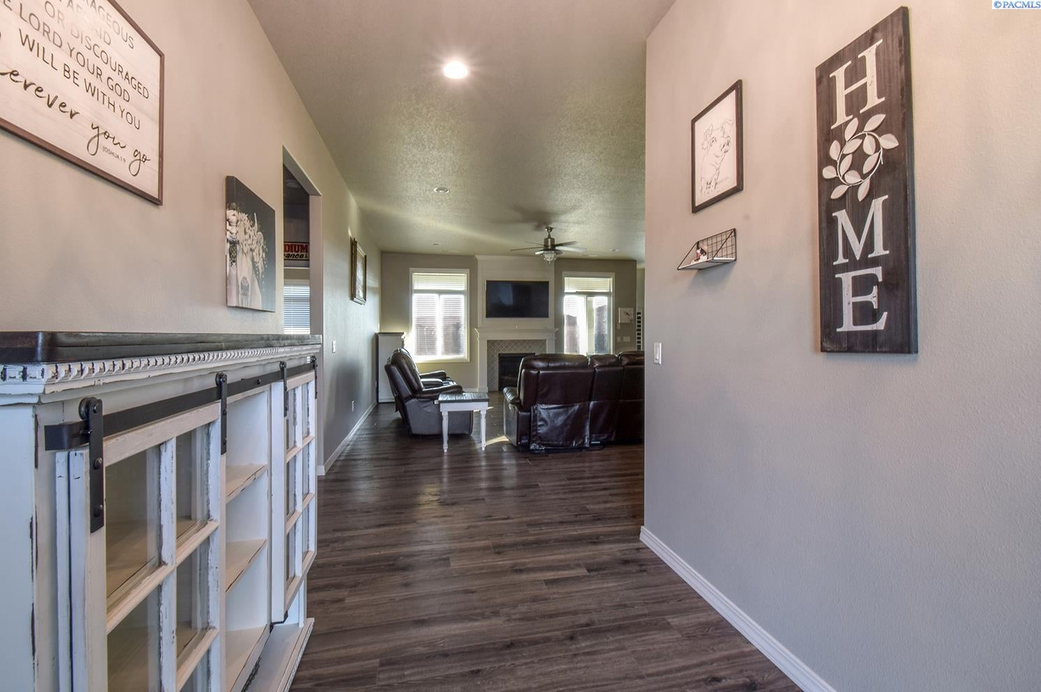 88003 Sagebrush Road Kennewick, WA 99338 - Photo 4 of 26 Gallery Image 4