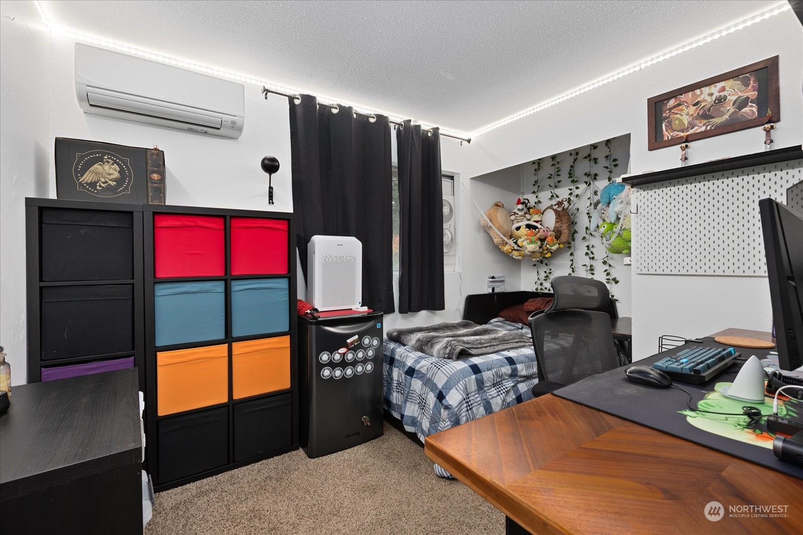 107 219th Place Southeast Bothell, WA 98021 - Photo 28 of 40 a bedroom with furniture a bed and dresser