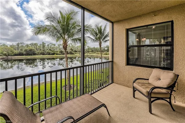 $6,500 | 9735 Acqua Court, Unit 622, Naples, FL 34113