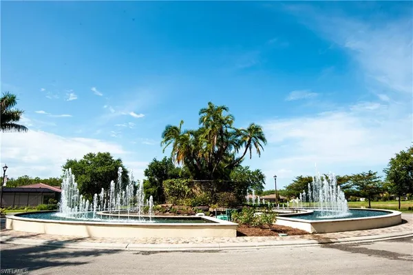 $6,500 | 9735 Acqua Court, Unit 622, Naples, FL 34113