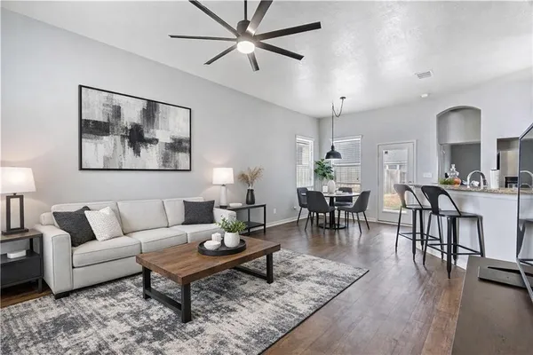 $2,300 | 2017 Stubbs Drive, Bryan, TX 77807