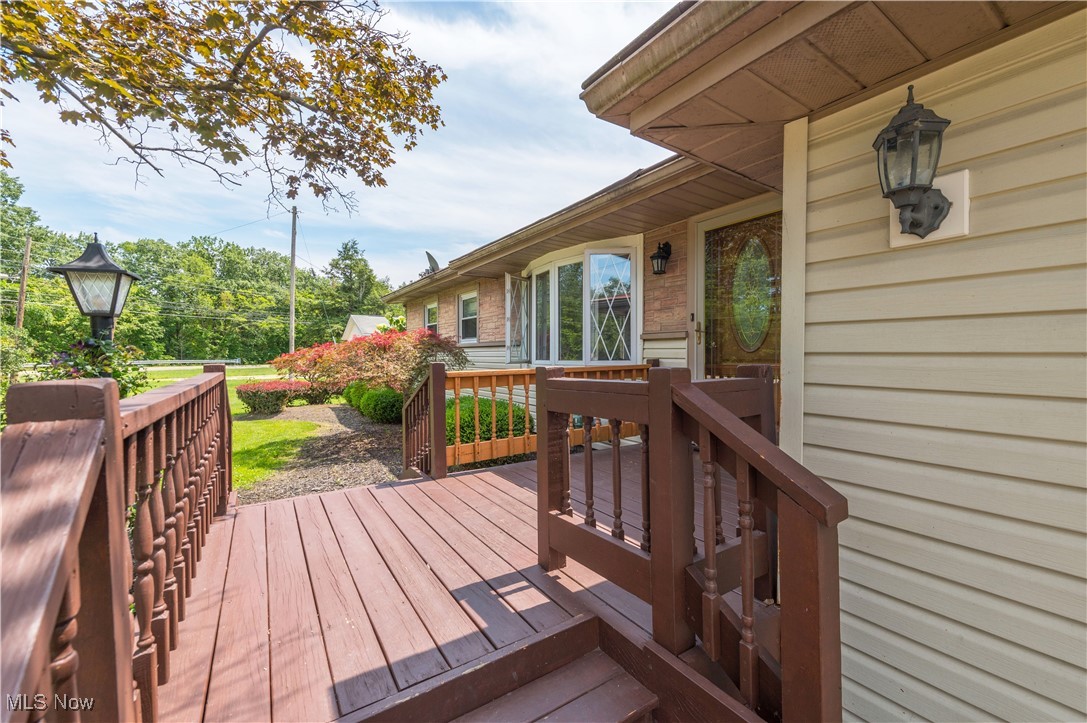 1140 West River Road Vermilion, OH 44089 - Photo 31 of 49 View of wooden deck