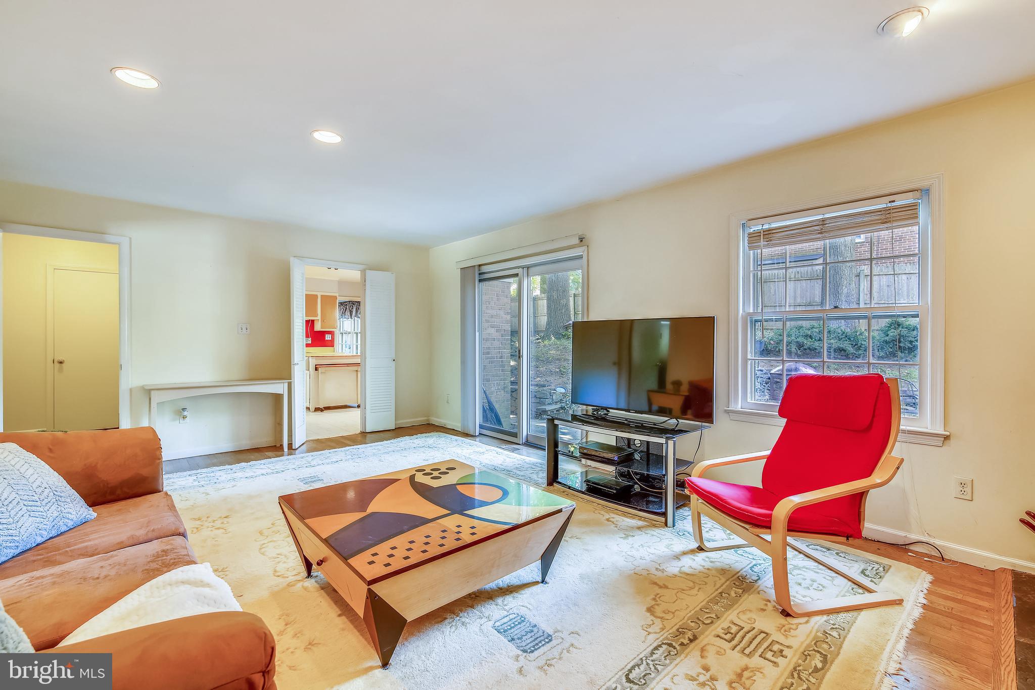 630 Aster Boulevard Rockville, MD 20850 - Photo 14 of 68 Family Room