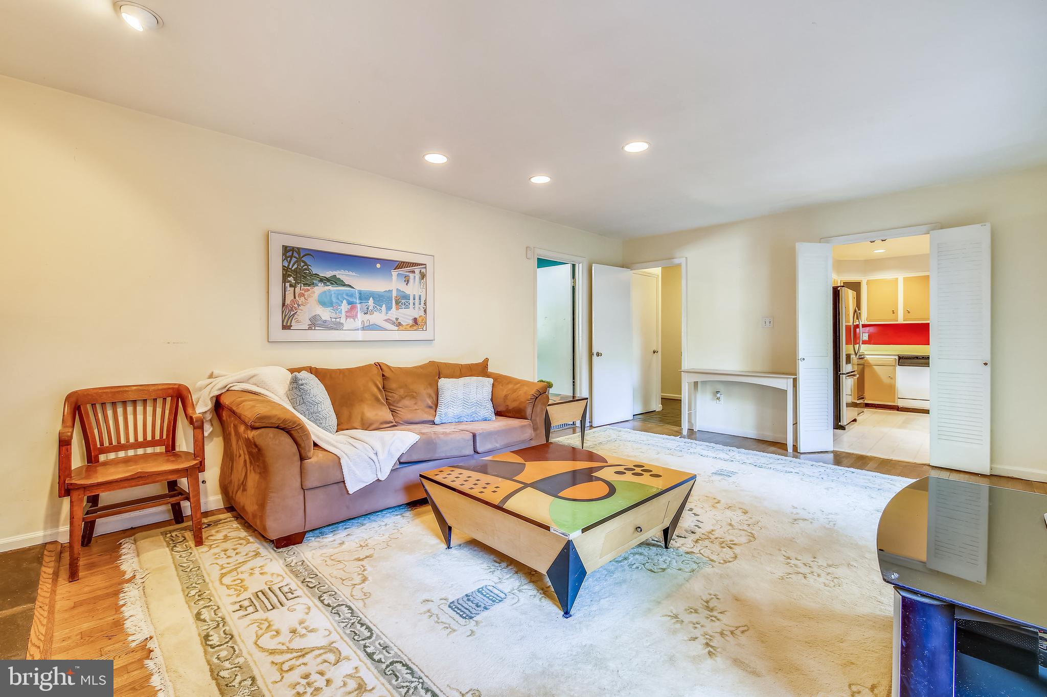 630 Aster Boulevard Rockville, MD 20850 - Photo 15 of 68 Family Room