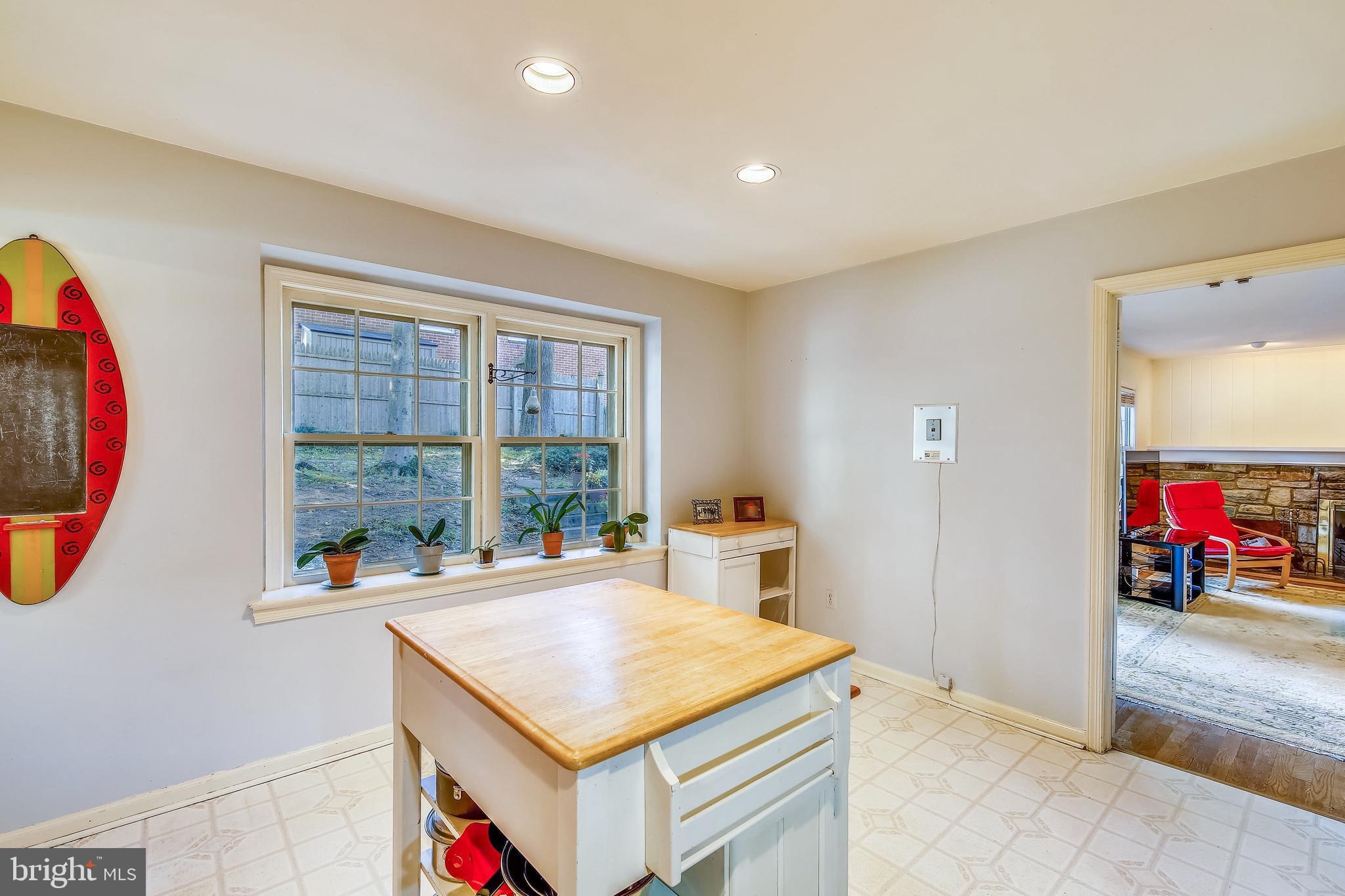 630 Aster Boulevard Rockville, MD 20850 - Photo 19 of 68 Kitchen