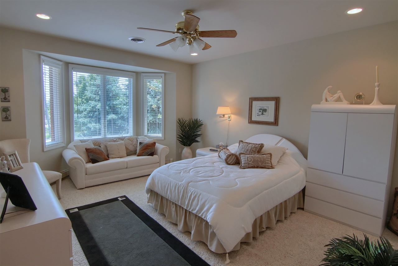 32417 South River Road Harrison Township, MI 48045 - Photo 29 of 97 STUNNING NEUTRAL VIEWS GA