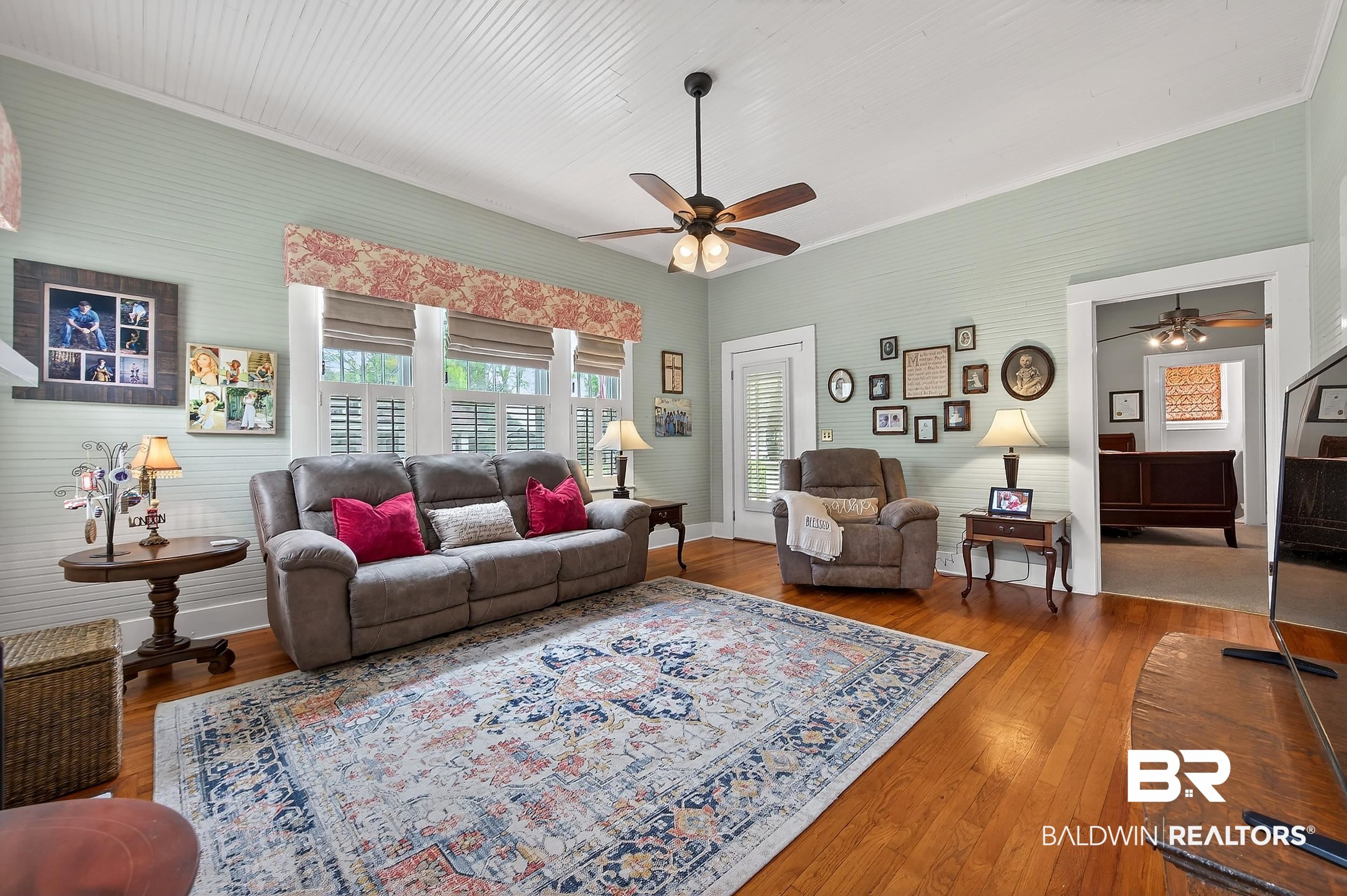 79 Mims Street Monroeville, AL 36460 - Photo 7 of 27 Living Room