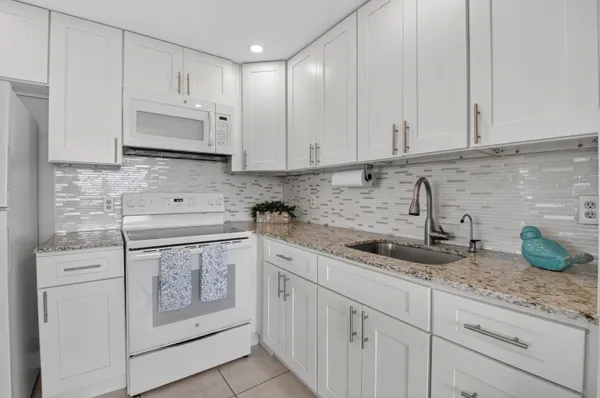 $1,500 | 118 Monaco Boulevard, Unit 118, Delray Beach, FL 33446