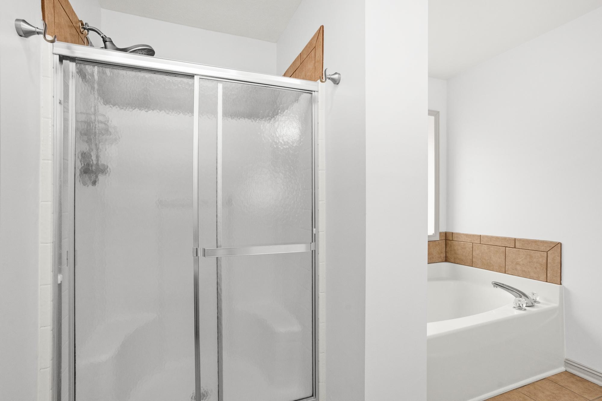 607 Mable Drive La Vergne, TN 37086 - Photo 40 of 46 a bathroom with a tub and shower