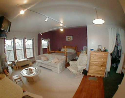1828 Hassam Road Coraopolis, PA 15108 - Photo 4 of 7 Gallery Image 4