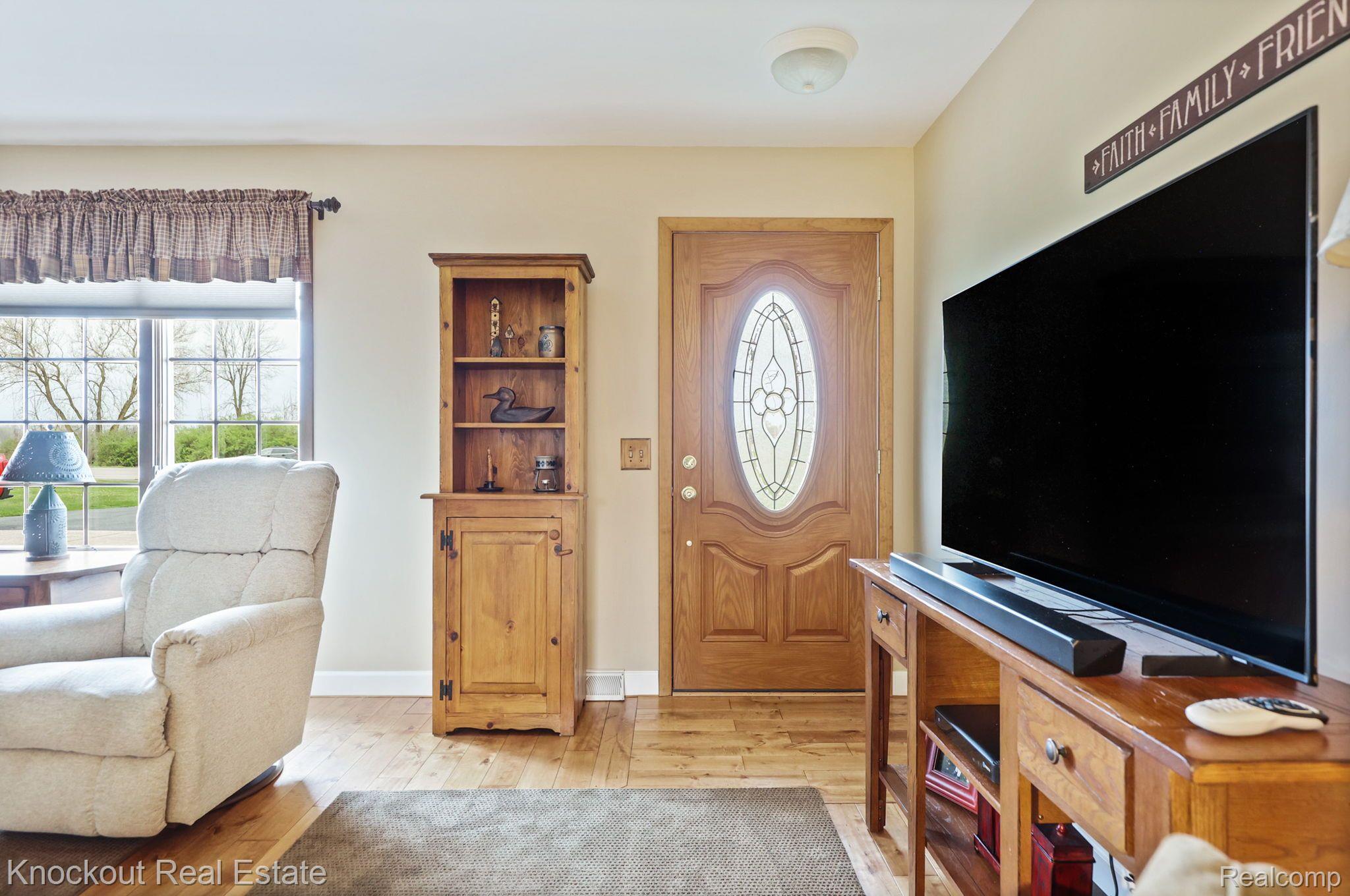 6067 State Road Vassar, MI 48768 - Photo 7 of 40 Gallery Image 7