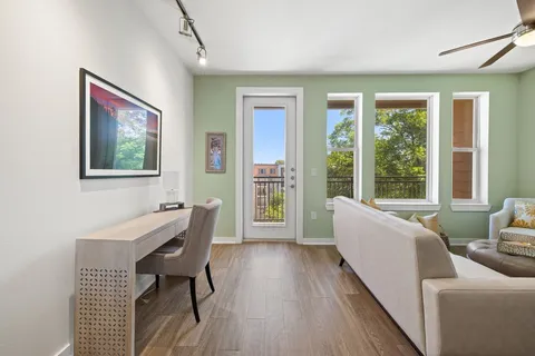 $399,000 | 1900 Barton Springs Road, Unit 5009, Austin, TX 78704