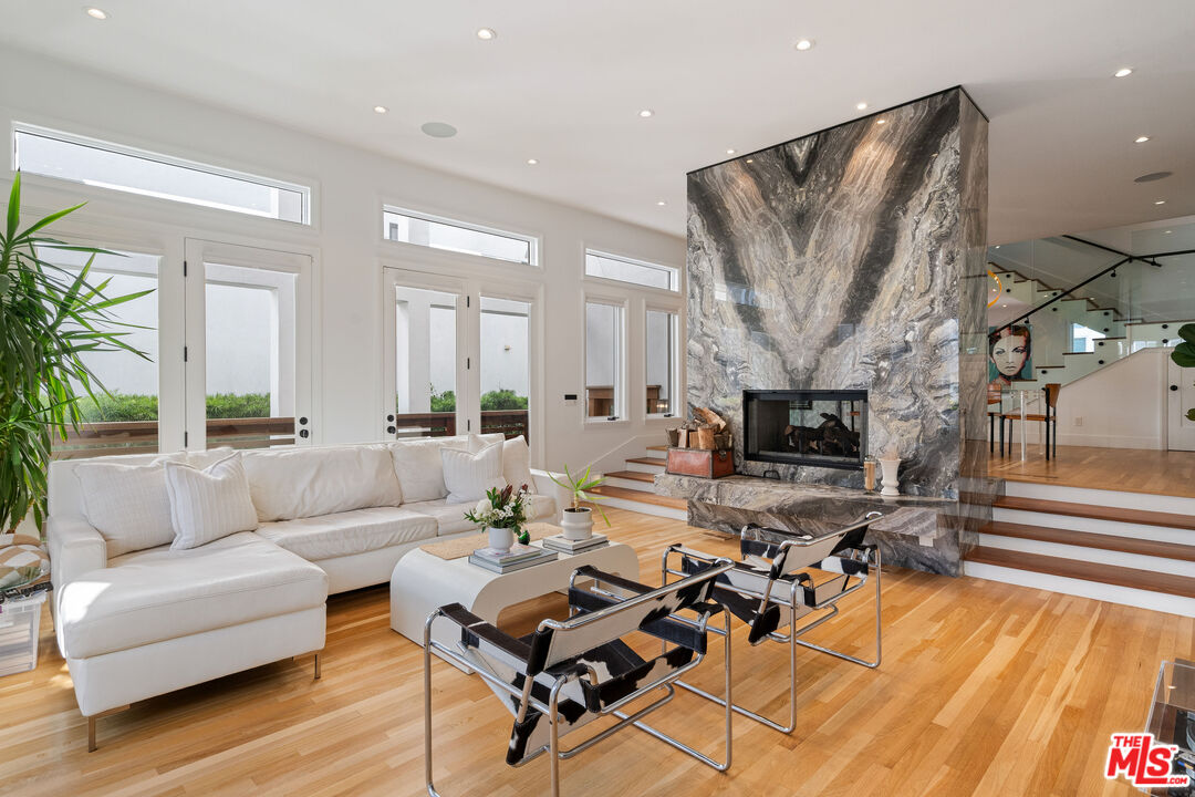 128 Roma Court Marina del Rey, CA 90292 - Photo 12 of 52