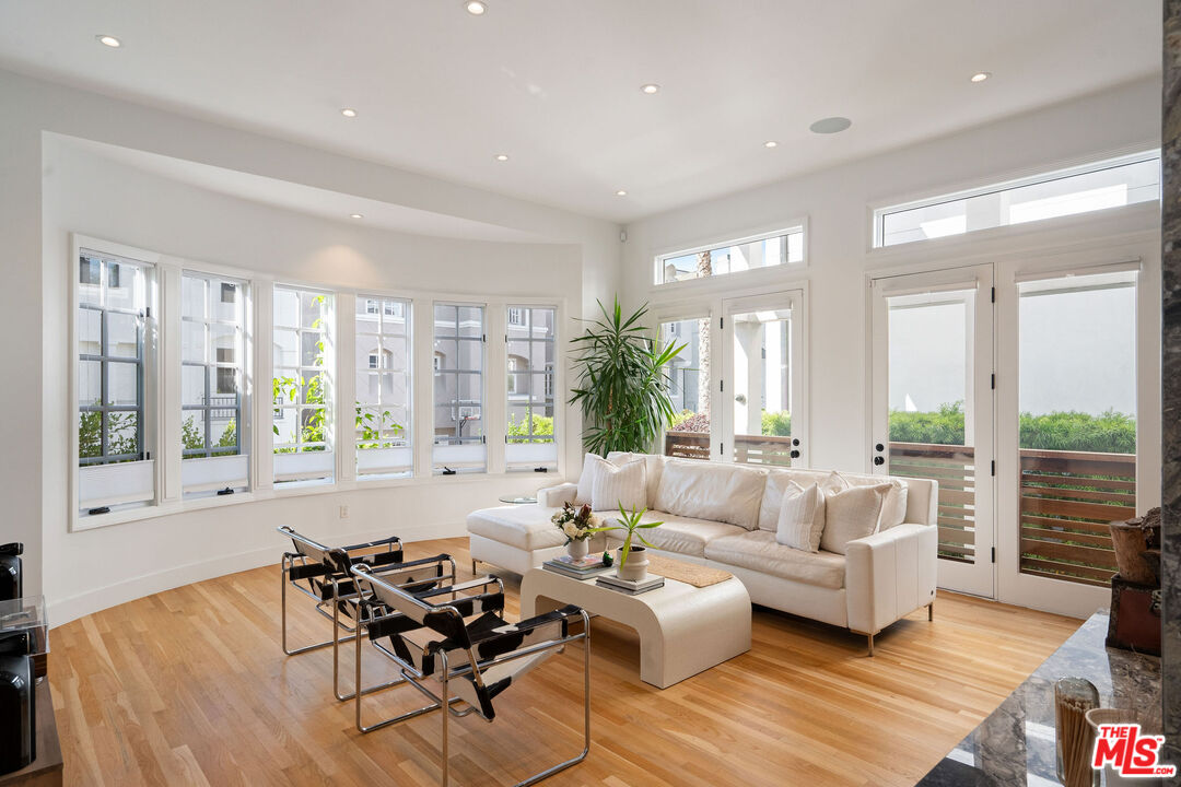 128 Roma Court Marina del Rey, CA 90292 - Photo 13 of 52