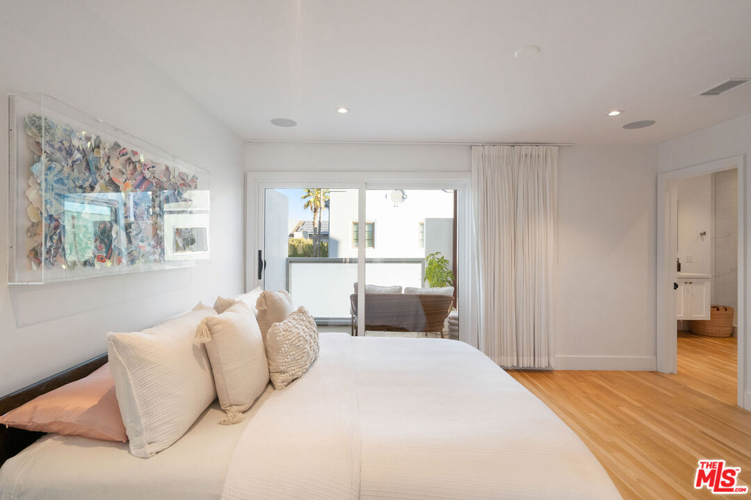 128 Roma Court Marina del Rey, CA 90292 - Photo 28 of 52