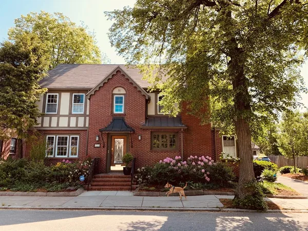 $4,500 | 11 Prince Street, Unit 1, Boston, MA 02130