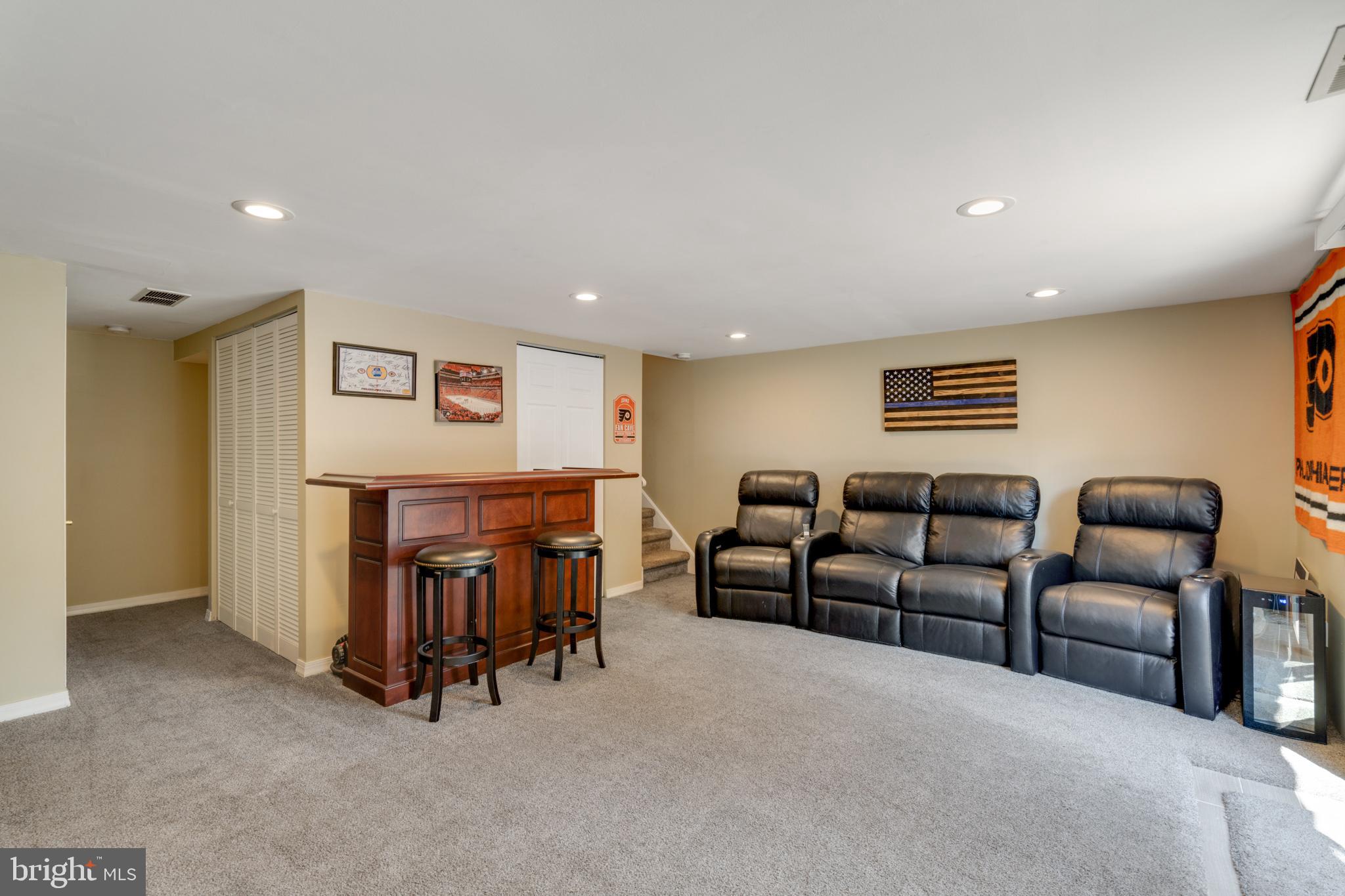 218 Parkview Road Philadelphia, PA 19154 - Photo 18 of 27 Gallery Image 18