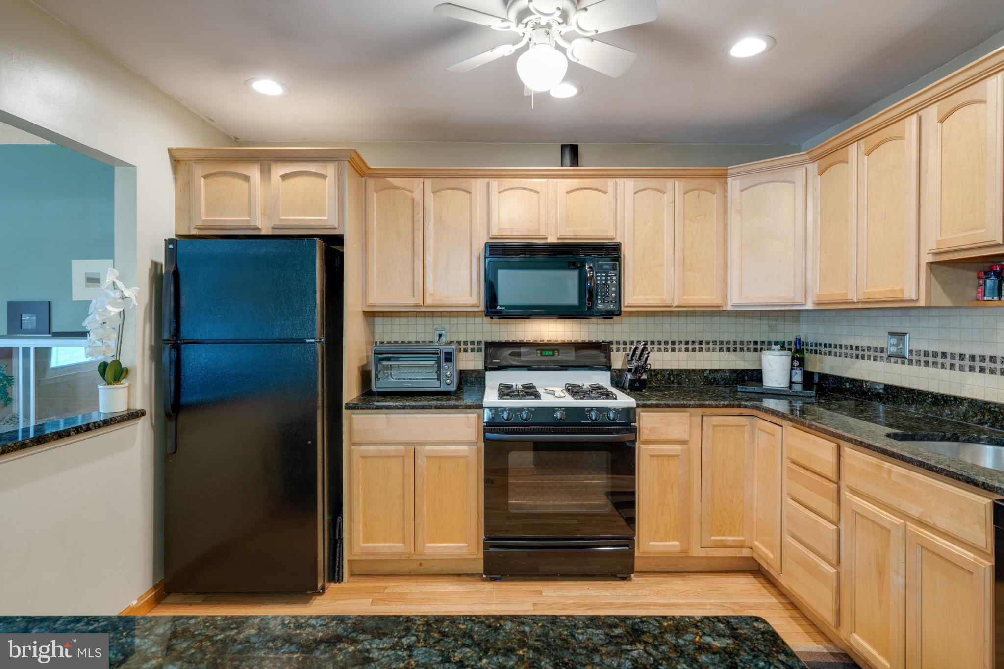 218 Parkview Road Philadelphia, PA 19154 - Photo 10 of 27 Gallery Image 10
