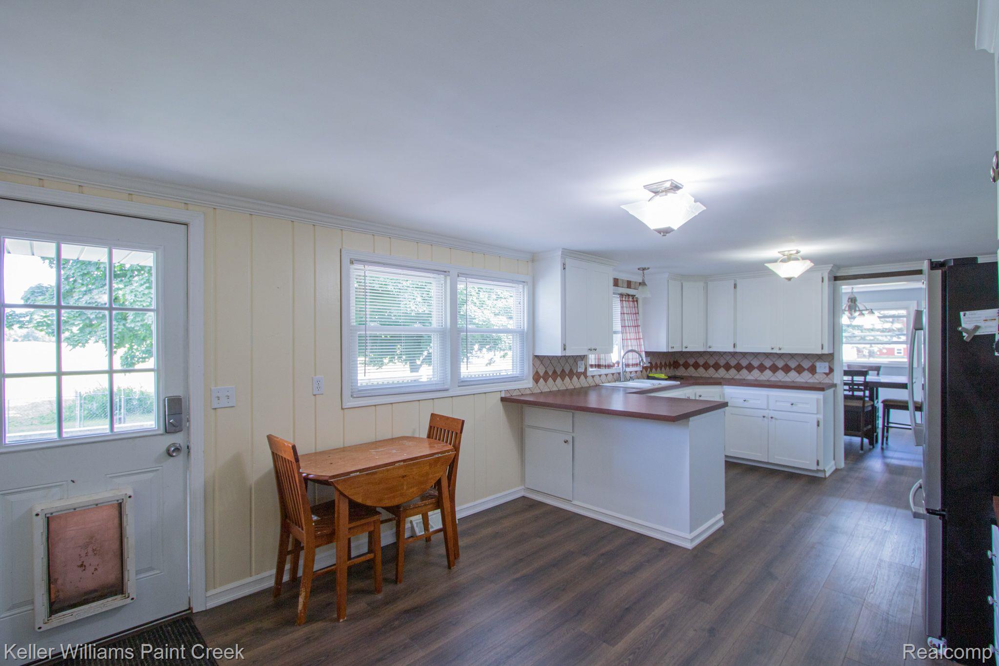 6604 Jefferson Road North Branch, MI 48461 - Photo 10 of 38