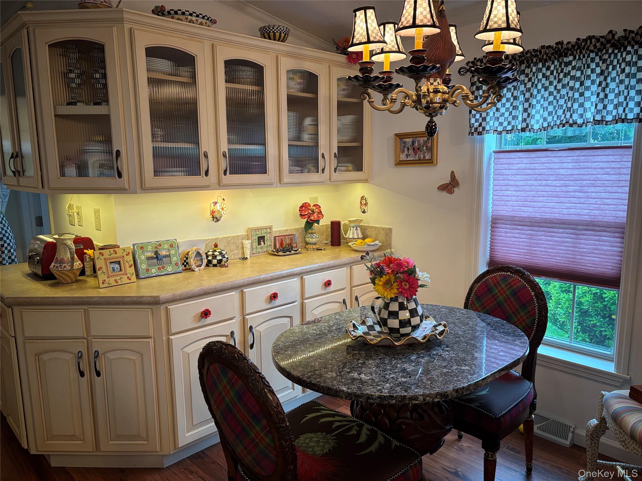 1661 Old Country Road, Unit 319 Riverhead, NY 11901 - Photo 7 of 19