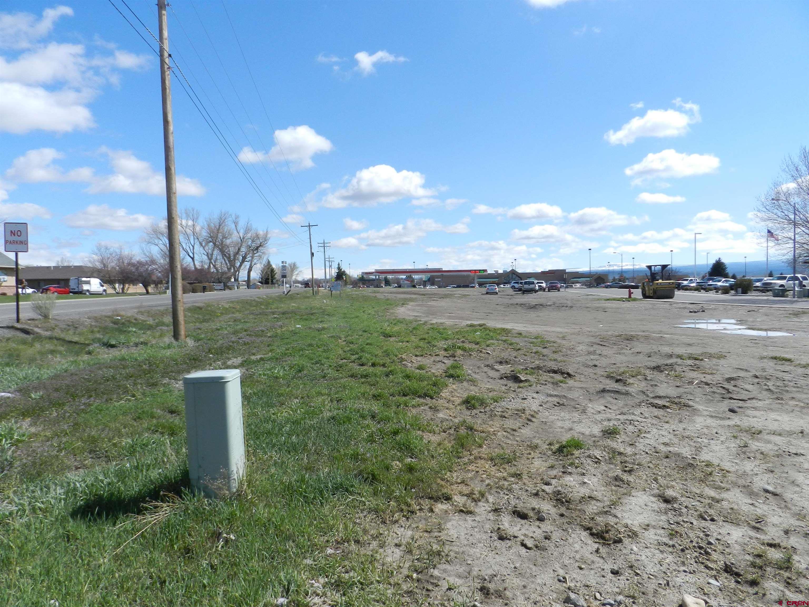 Tbd Woodgate Road Montrose, CO 81401 - Photo 4 of 20 a view of a dry yard with trees