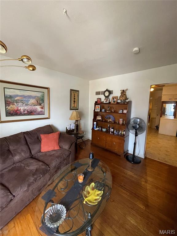 8552 Church Road St. Louis, MO 63147 - Photo 3 of 48 Gallery Image 3