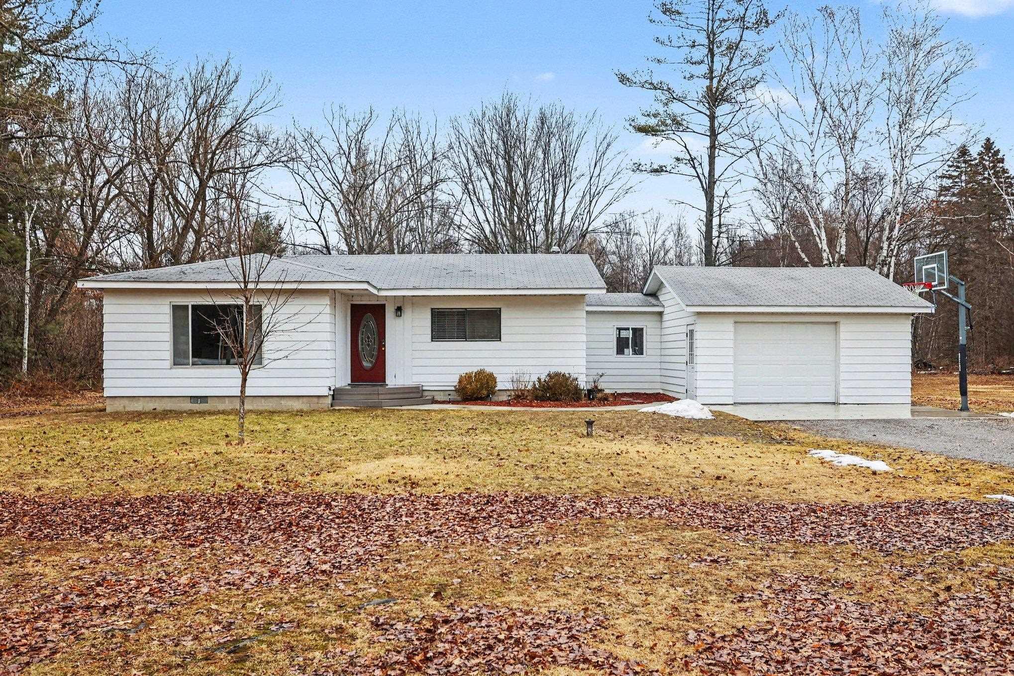 67 East Huron Road Omer, MI 48749 - Photo 2 of 21