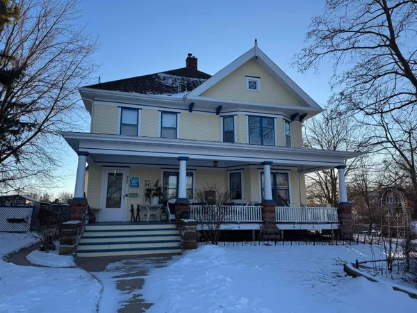 $389,900 | 234 Tremont Street, Mauston, WI 53948