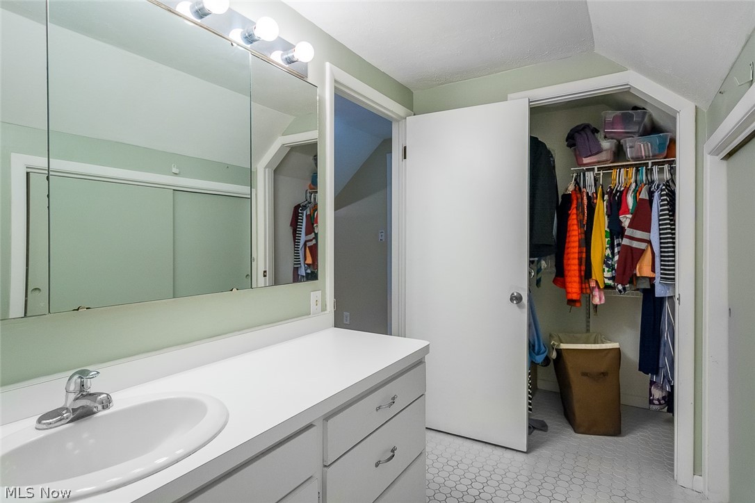 4233 Lambert Road Cleveland, OH 44121 - Photo 18 of 24 Master bath and one of two large closets