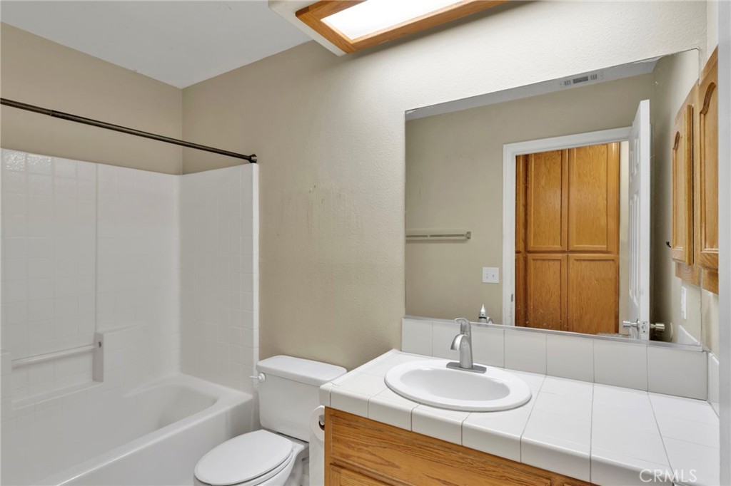 22186 Pahute Road Apple Valley, CA 92308 - Photo 19 of 41