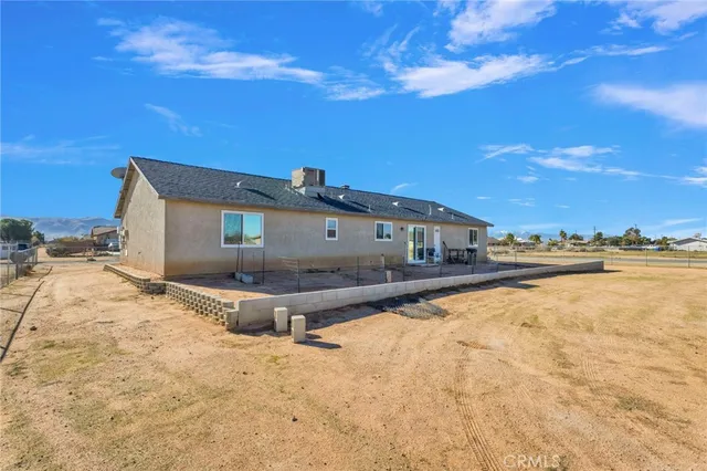 $395,000 | 22186 Pahute Road, Apple Valley, CA 92308
