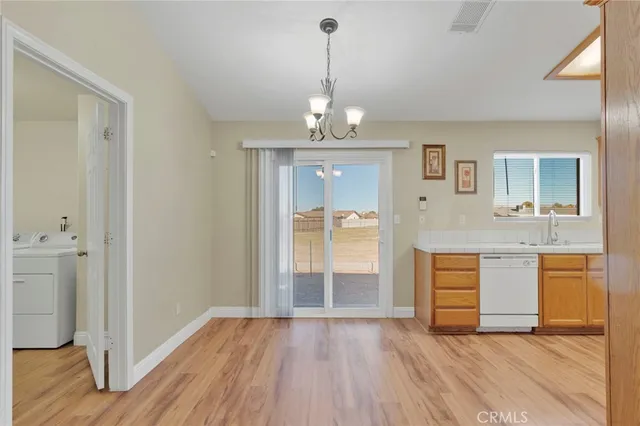 $395,000 | 22186 Pahute Road, Apple Valley, CA 92308