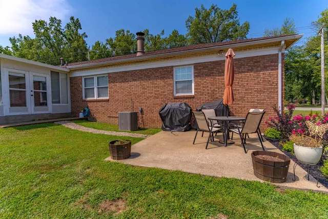 $329,900 | 4122 Frame Road, Newburgh, IN 47630