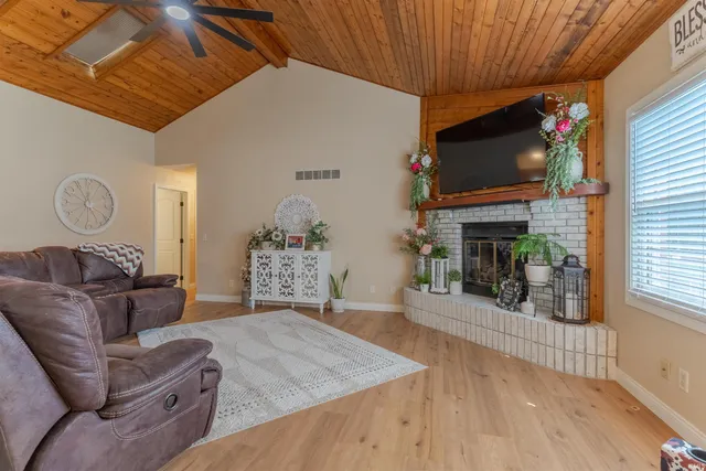 $329,900 | 4122 Frame Road, Newburgh, IN 47630