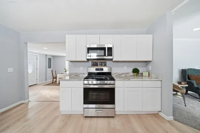 $140,000 | 1720 Main Street, Jonesville, MI 49250