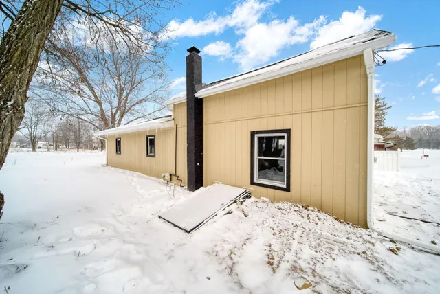 $140,000 | 1720 Main Street, Jonesville, MI 49250